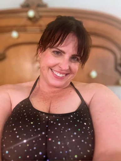 Photo of model @hipsandcurves75