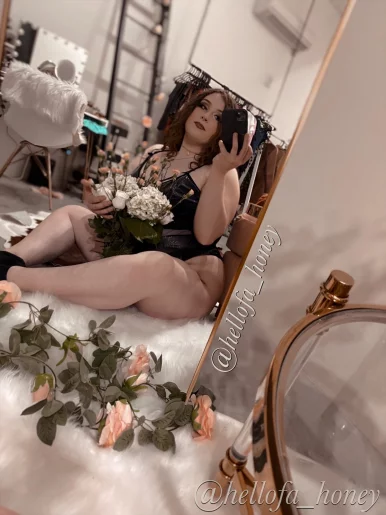 Photo of model @honeybz