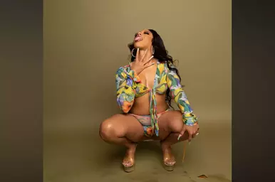 Photo of model @honeykakes1