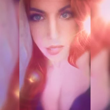 Photo of model @hotel_holly