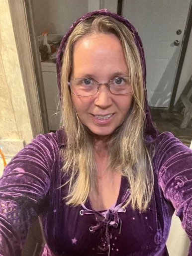 Photo of model @hotmomtrina