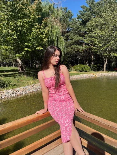 Photo of model @hottielola11