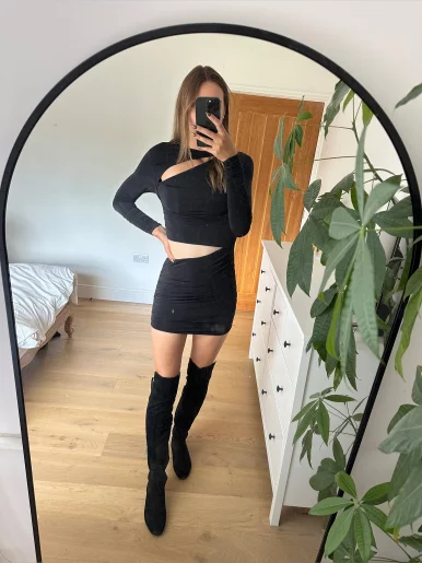 Photo of model @hotwifepoppy