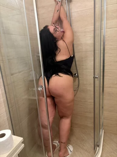 Photo of model @hrissixxx