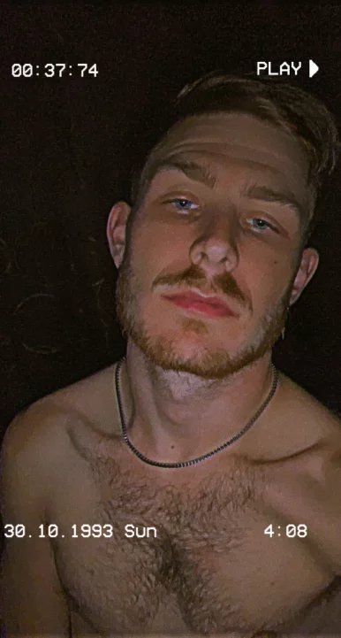 Photo of model @hugecockhunna