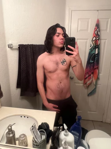 Photo of model @hung_chris97