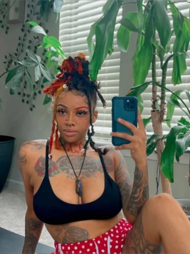 Photo of model @hurricane_tori