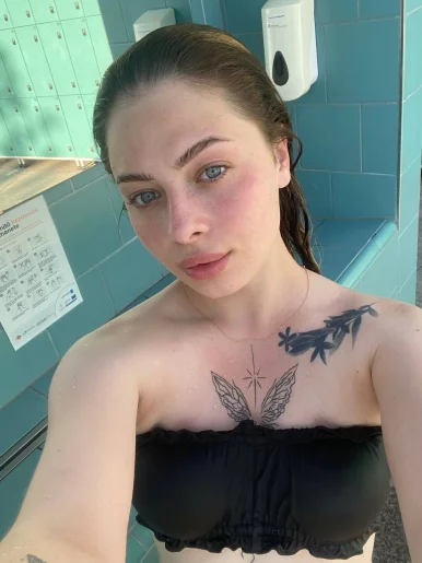 Photo of model @icon_lily