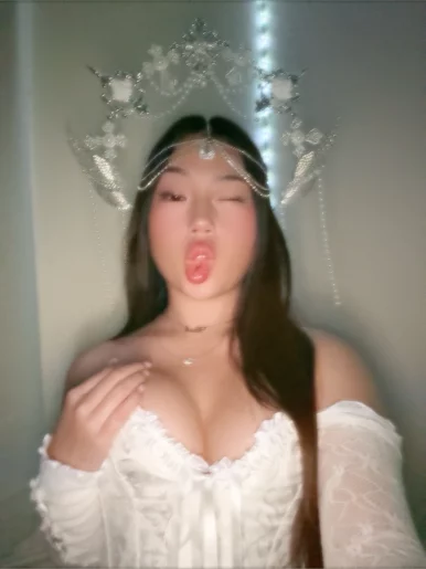 Photo of model @ilyysarang