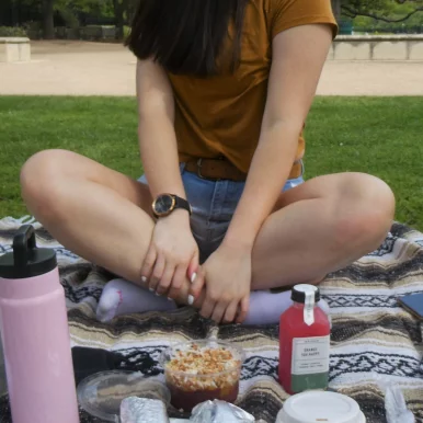 Photo of model @internwithbenefits