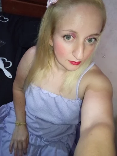 Photo of model @isa_bella_hot