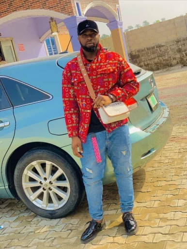 Photo of model @isaackendrick