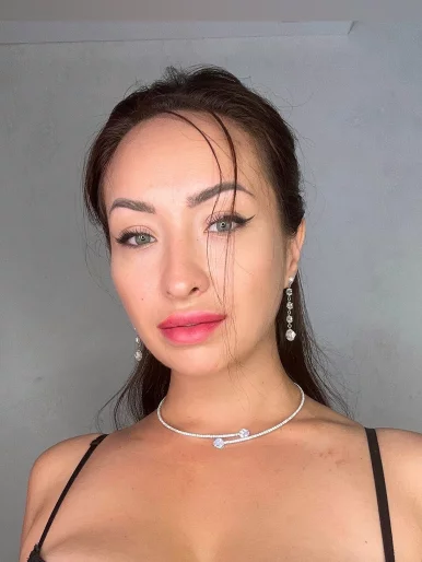 Photo of model @isabelleone