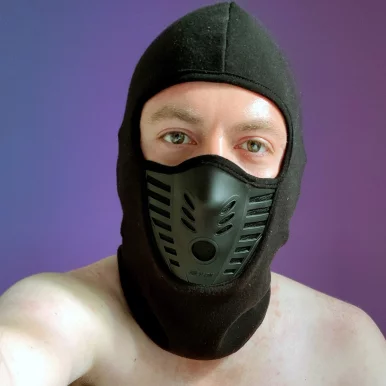 Photo of model @italiangreeneyed_free