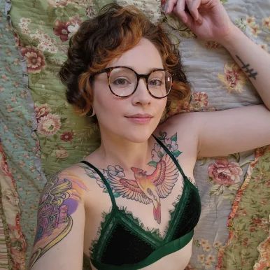 Photo of model @itsarianadrew