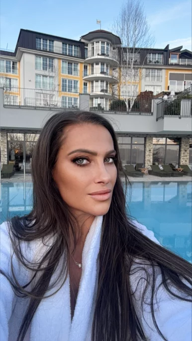 Photo of model @ivon888