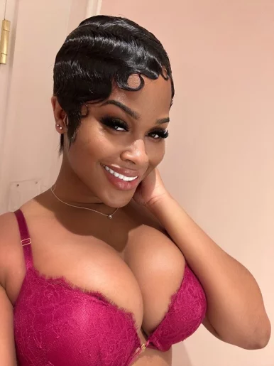 Photo of model @iwantvixenn