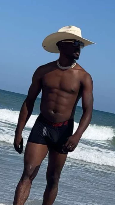 Photo of model @j-rhett27