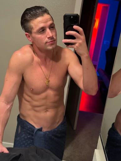 Photo of model @jayromeroxxx