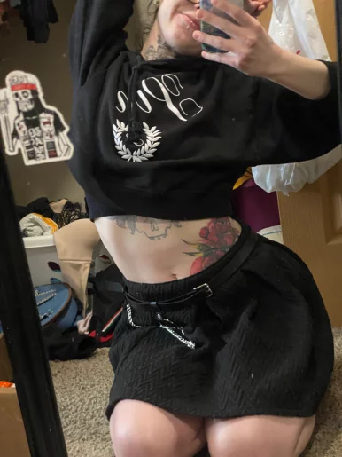 Photo of model @jenisbringingthedrugs