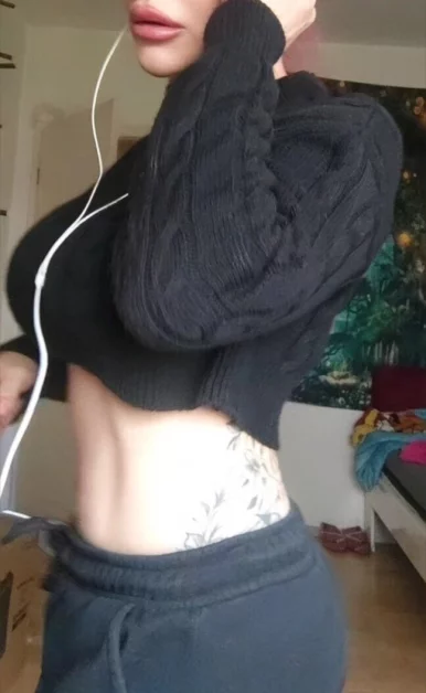 Photo of model @jenny1990