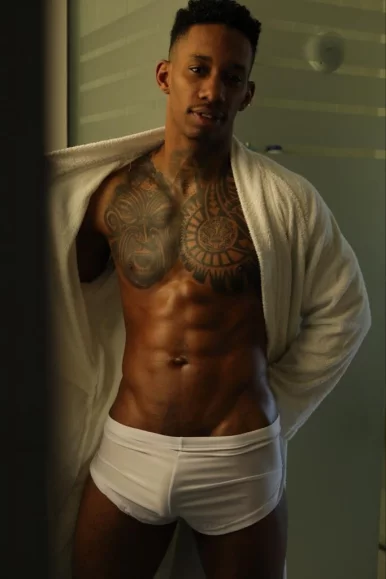 Photo of model @jesusreyesoff