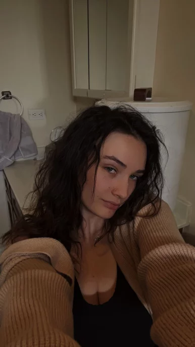 Photo of model @jojoroseee