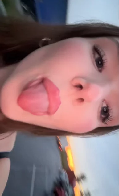 Photo of model @jolly_emma