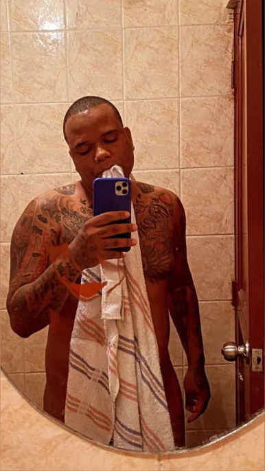 Photo of model @juegatela18