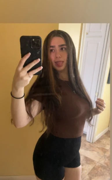 Photo of model @juicyjules18