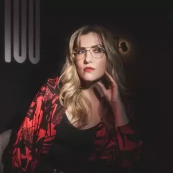 Photo of model @juliacomedy