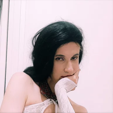 Photo of model @juliafalzone