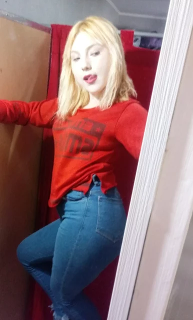 Photo of model @kari_ok6