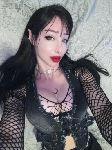 Photo of model @katerinarosaria