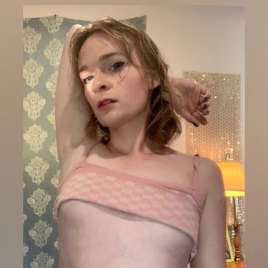 Photo of model @katgirlx