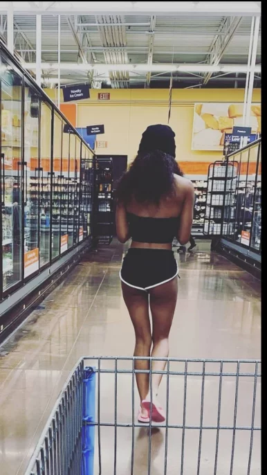 Photo of model @katiepop