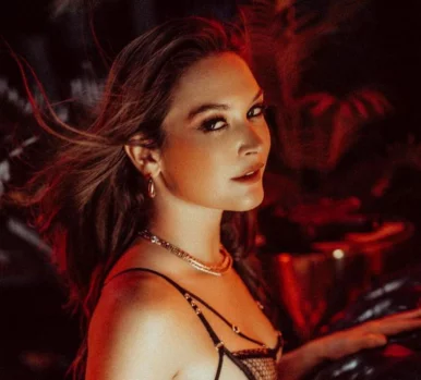 Photo of model @katrinacolt