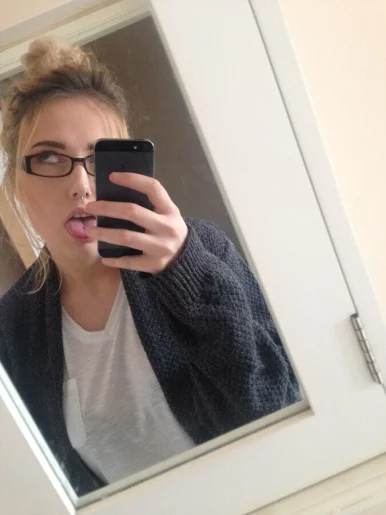 Photo of model @katty87998