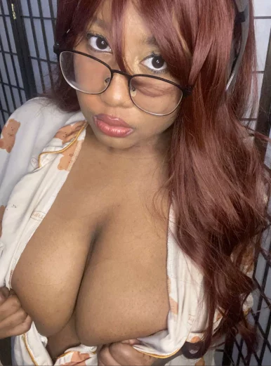 Photo of model @katyawinterxo