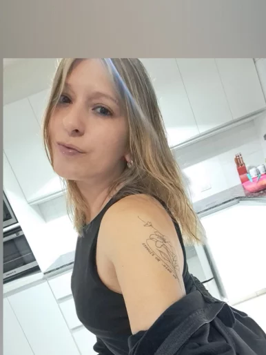 Photo of model @katykatana