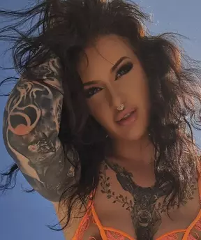 Photo of model @kayleighgibby