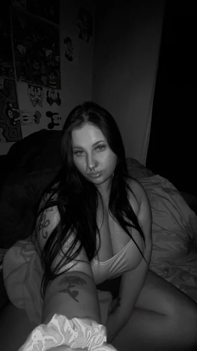 Photo of model @kaypaige22