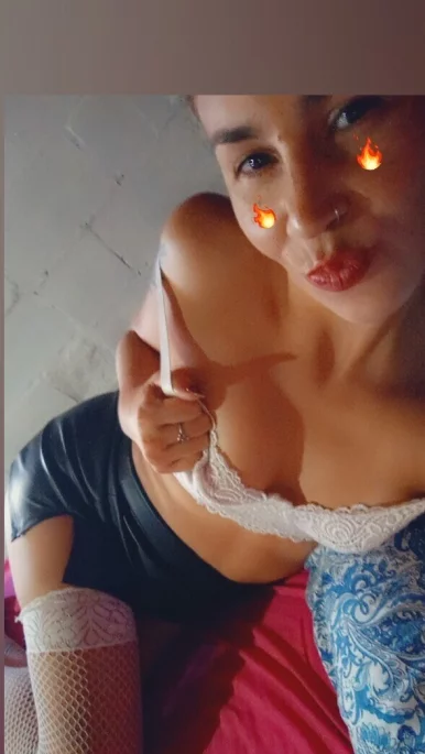 Photo of model @kcarlita