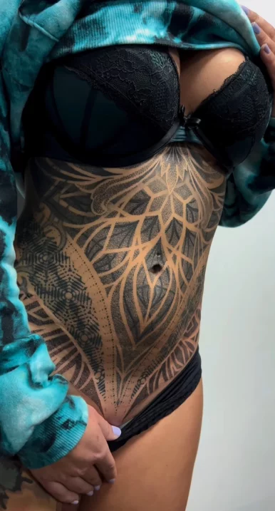 Photo of model @kendra_malta