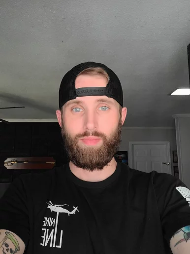 Photo of model @kenny.plummer1324