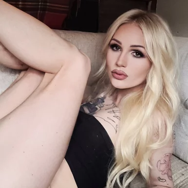 Photo of model @kimberkellyxxx