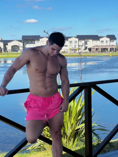 Photo of model @kingjamesxxxx