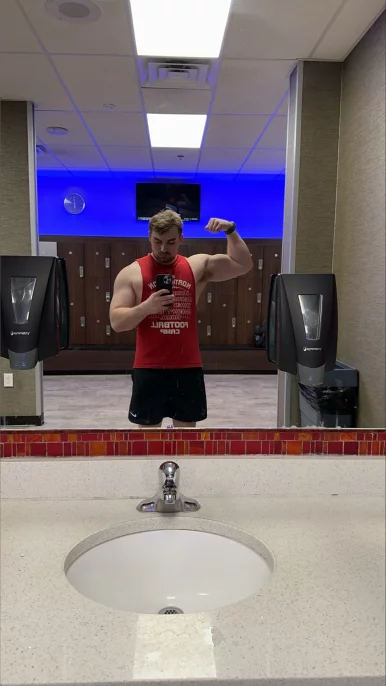 Photo of model @kingpete99