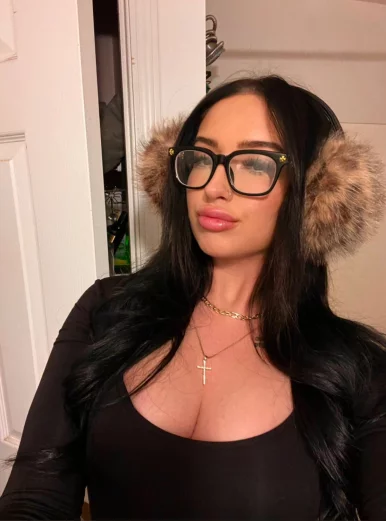 Photo of model @kinkkylie