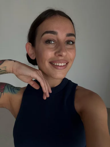 Photo of model @kiraflower